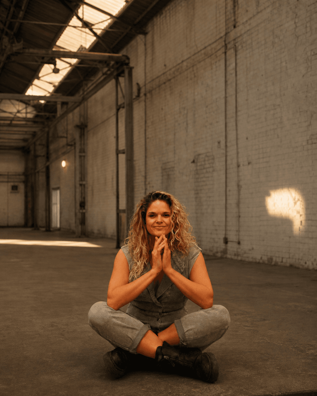 Mona Lee at Flesjesfabriek Ghent